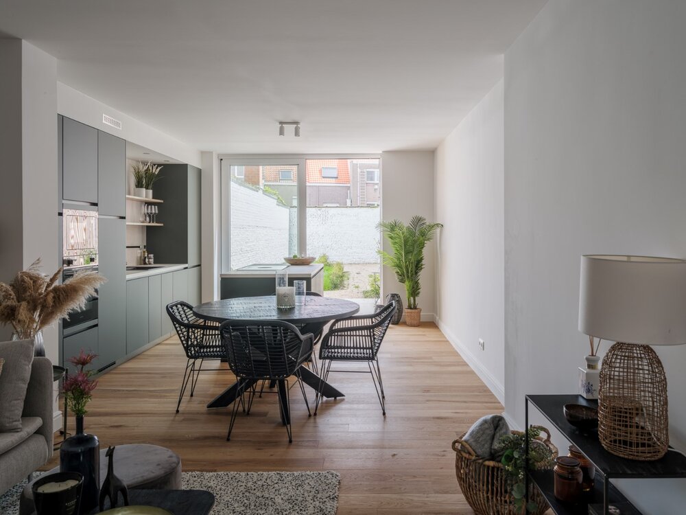 Subliem gerenoveerde woning met tuin in Gent Subliem gerenoveerde woning met tuin in Gent