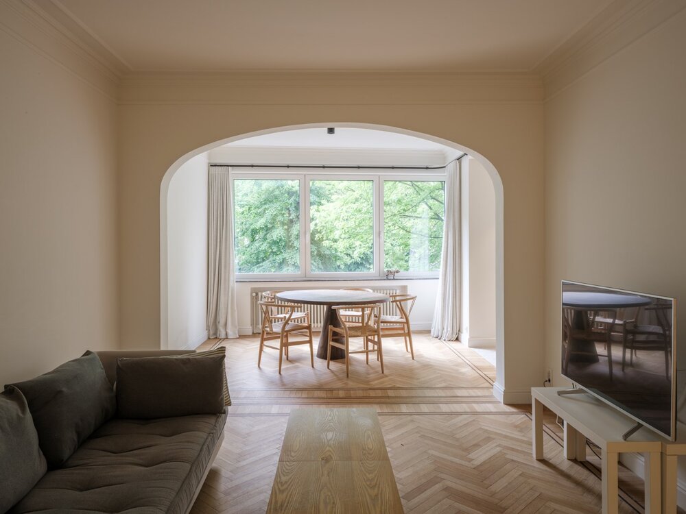 Prachtig gerenoveerd appartement in hartje Kortrijk Prachtig gerenoveerd appartement in hartje Kortrijk