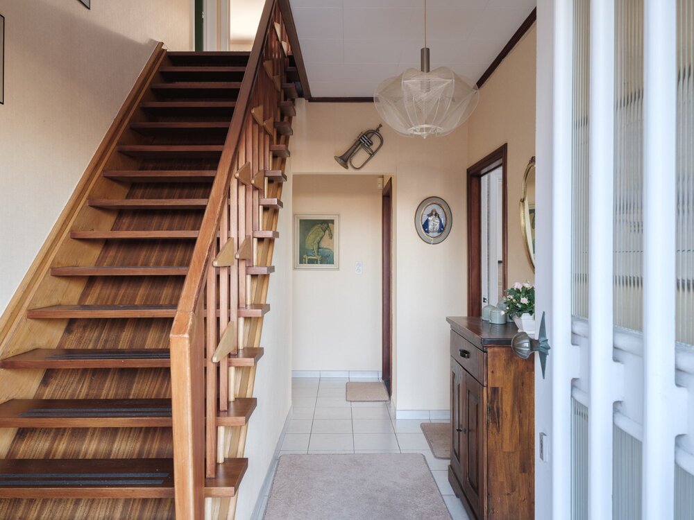 op-te-frissen-woning-op-ruim-perceel-optie-7500m2-grond-08563297_4.jpg