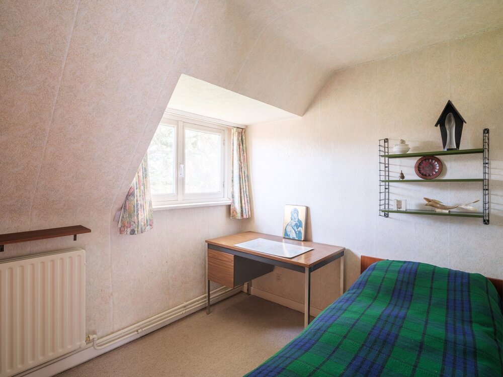 op-te-frissen-woning-op-ruim-perceel-optie-7500m2-grond-08563297_17.jpg