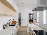 gerenoveerde-opbrengsteigendom-met-6-hoogwaardige-kamers-in-gent-thumbnail-08598245_6.jpg