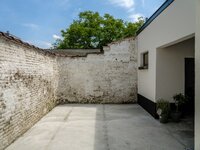 gerenoveerde-opbrengsteigendom-met-6-hoogwaardige-kamers-in-gent-thumbnail-08598245_7.jpg