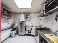 handelshuis-met-veelzijdige-mogelijkheden-in-gent-thumbnail-08600131_8.jpg