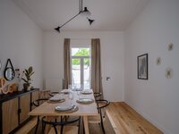 statige-en-volledig-gerenoveerde-herenwoning-met-6-slaapkamers-en-6-badkamers-in-gent-thumbnail-08645419_3.jpg