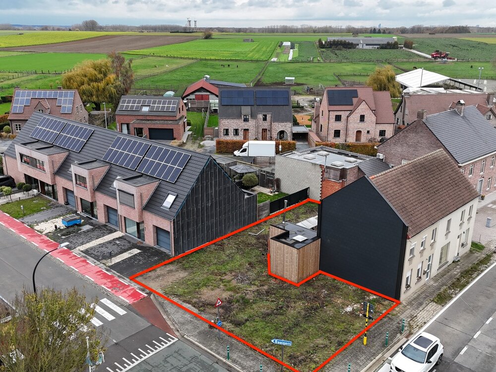 Bouwgrond op een interessante hoeklocatie in Baaigem Bouwgrond op een interessante hoeklocatie in Baaigem