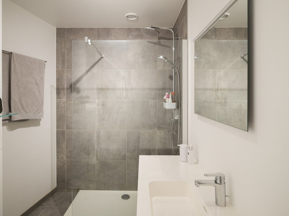 lichtrijk-en-hedendaags-appartement-in-wetteren-08810290_12.jpg
