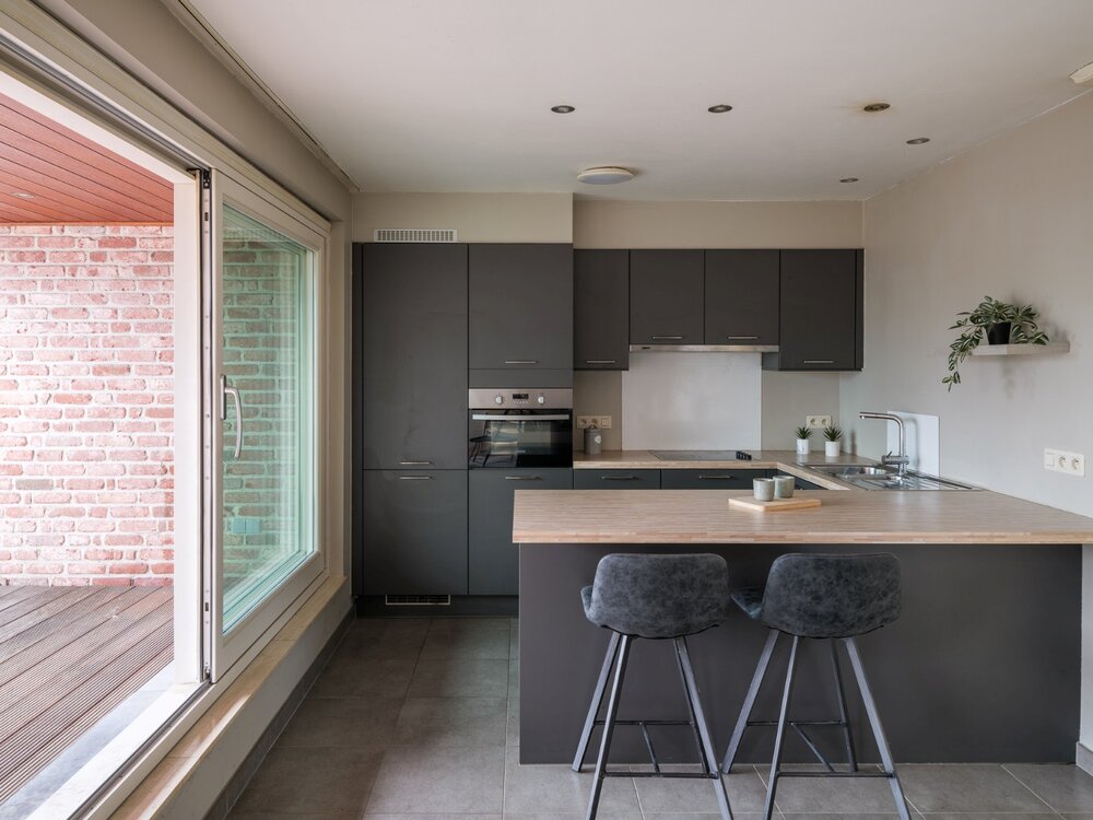 licht-en-ruim-appartement-met-terras-in-hartje-astene-08866416_2.jpg