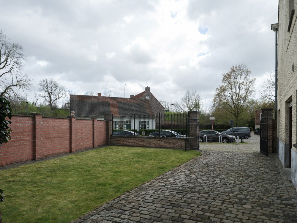 karaktervolle-burgerwoning-met-stadstuin-op-het-dorpsplein-van-zwijnaarde-08918550_21.jpg