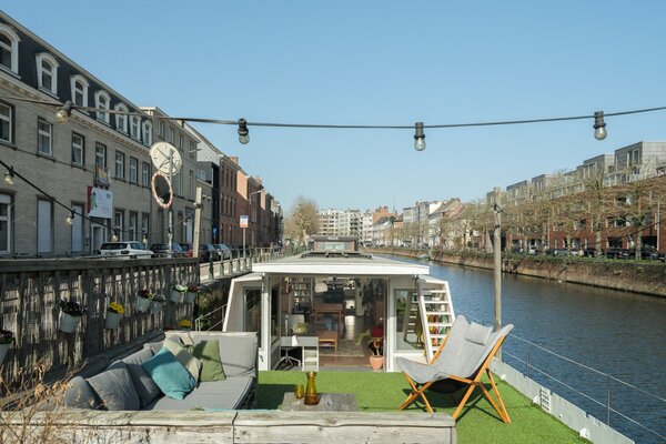 Te koop - Wonen aan het water met karakter en ruimte – Visserij, Gent Te koop - Wonen aan het water met karakter en ruimte – Visserij, Gent