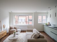 lichtrijk-totaalgerenoveerd-appartement-nabij-gent-sint-pieters-thumbnail-09046817_1.jpg
