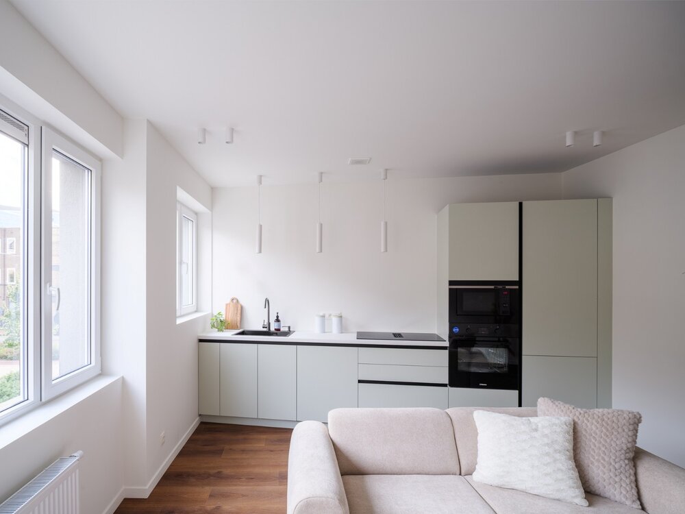 lichtrijk-totaalgerenoveerd-appartement-nabij-gent-sint-pieters-09046817_2.jpg