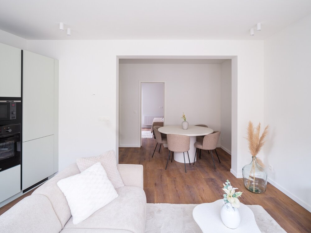 lichtrijk-totaalgerenoveerd-appartement-nabij-gent-sint-pieters-09046817_8.jpg