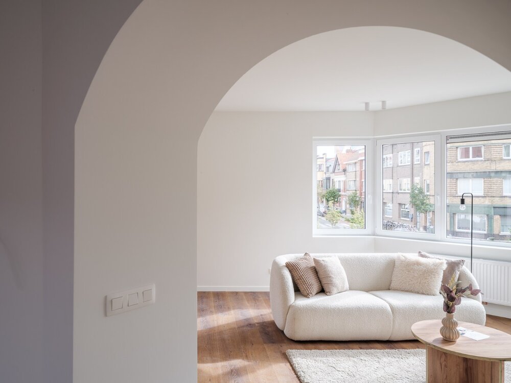 lichtrijk-hoekappartement-met-twee-slaapkamers-nabij-gent-sint-pieters-09046891_5.jpg