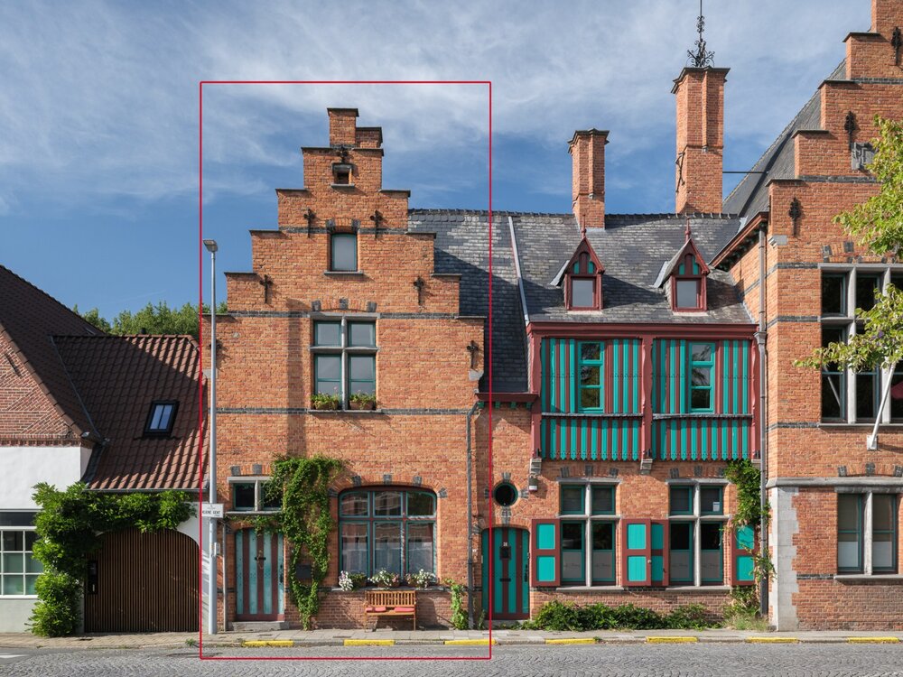 Instapklare woning met overvloedig licht en prachtige tuin