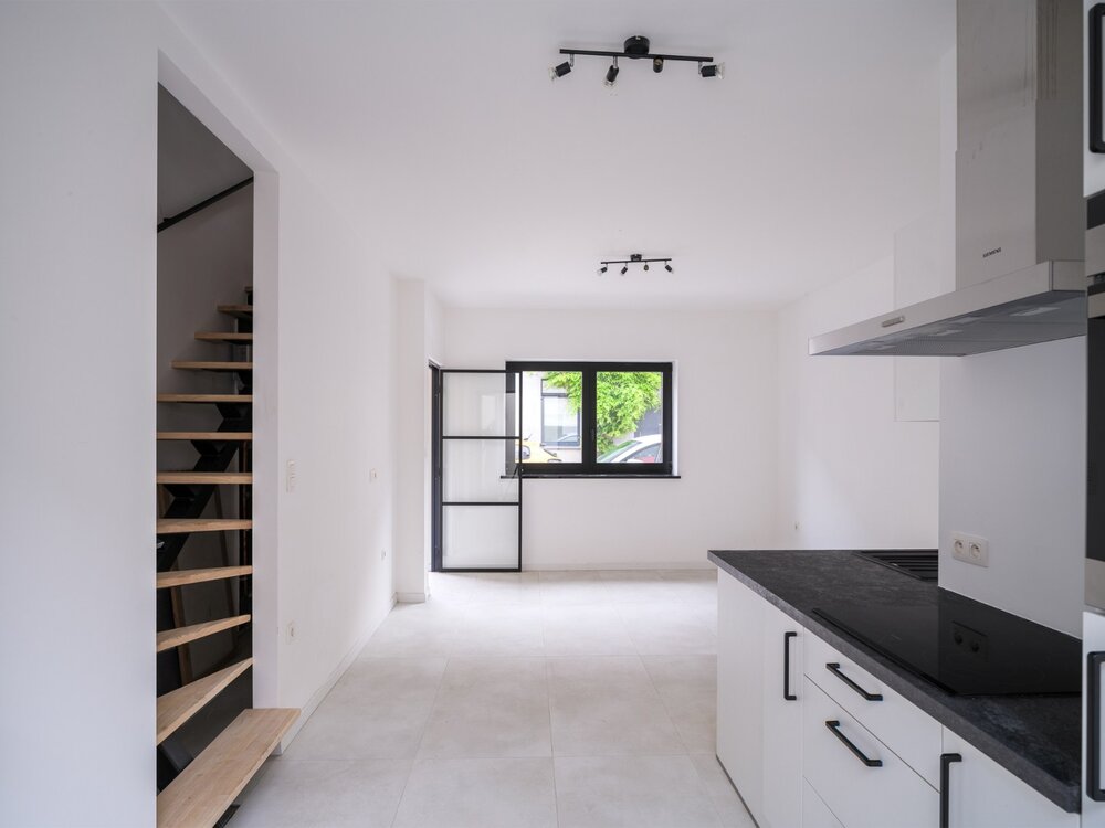 Instapklaar huis met drie slaapkamers in het Gentse Instapklaar huis met drie slaapkamers in het Gentse