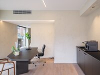 handelshuis-met-lichtrijke-kantoorruimte-en-ruime-woonst-thumbnail-09091244_6.jpg