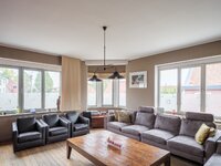 handelshuis-met-lichtrijke-kantoorruimte-en-ruime-woonst-thumbnail-09091244_16.jpg