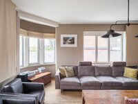 handelshuis-met-lichtrijke-kantoorruimte-en-ruime-woonst-thumbnail-09091244_18.jpg