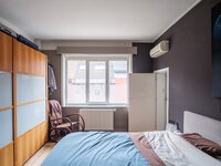 handelshuis-met-lichtrijke-kantoorruimte-en-ruime-woonst-thumbnail-09091244_19.jpg